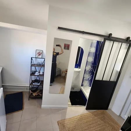 Apartment Dans Tour Mythique A Port Grimaud