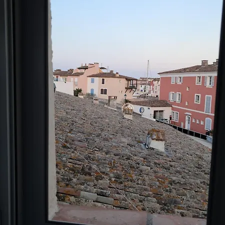 Dans Tour Mythique A Port Apartment
